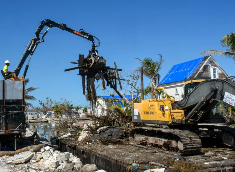 Debris1
